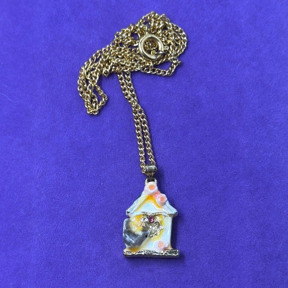 Jewelry - 💛 Charming Gold Plated and Pink Birdhouse Necklace